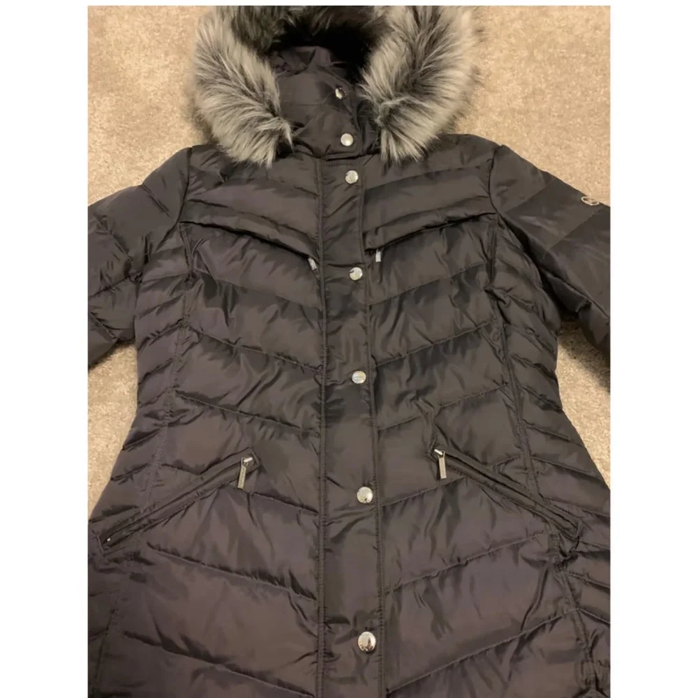 Michael Kors Down/Puffer Jacket - Picture 4 of 13